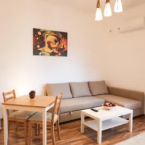 apartament-ultracentral-zona-piata-victoriei.bucharesthotelsnow.com/