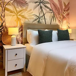  Séjour chez l'habitant Blush Jungle -