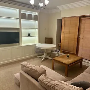 Double In A Cozy Centre Homestay