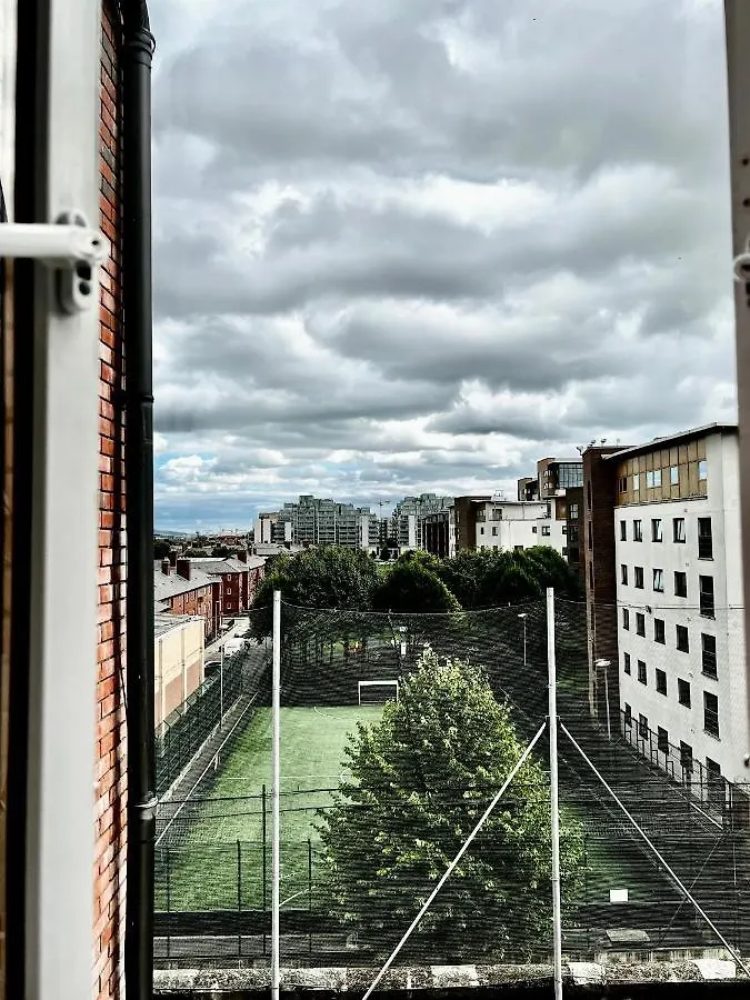Custom House, 1 Room, Dublin 1 Homestay