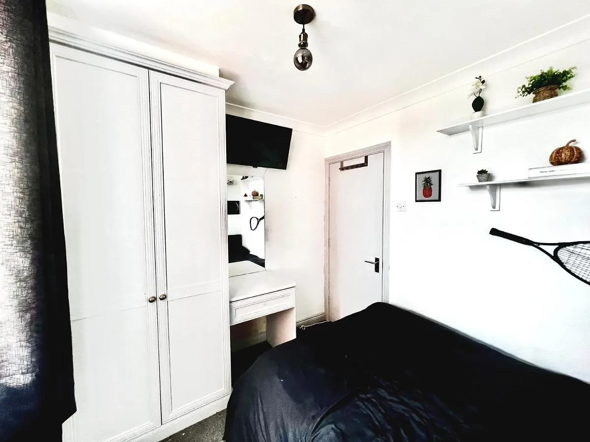 Homestay Custom House, 1 Room, Dublin 1